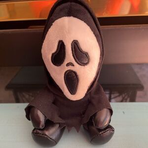 Kidrobot Scream Ghost Face Plush 6 inch Doll